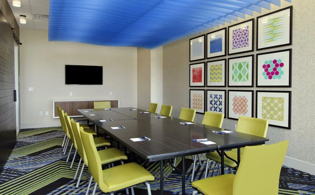 Holiday Inn Express & Suites Dallas-Frisco NW Toyota Stdm by IHG