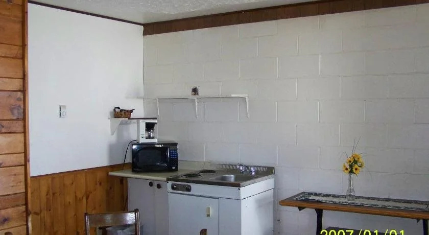 Old Country Motel