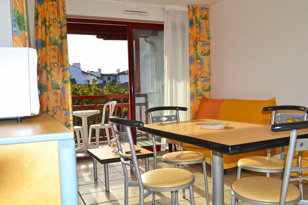Apartment With one Bedroom in Hendaye, With Wonderful City View, Furni