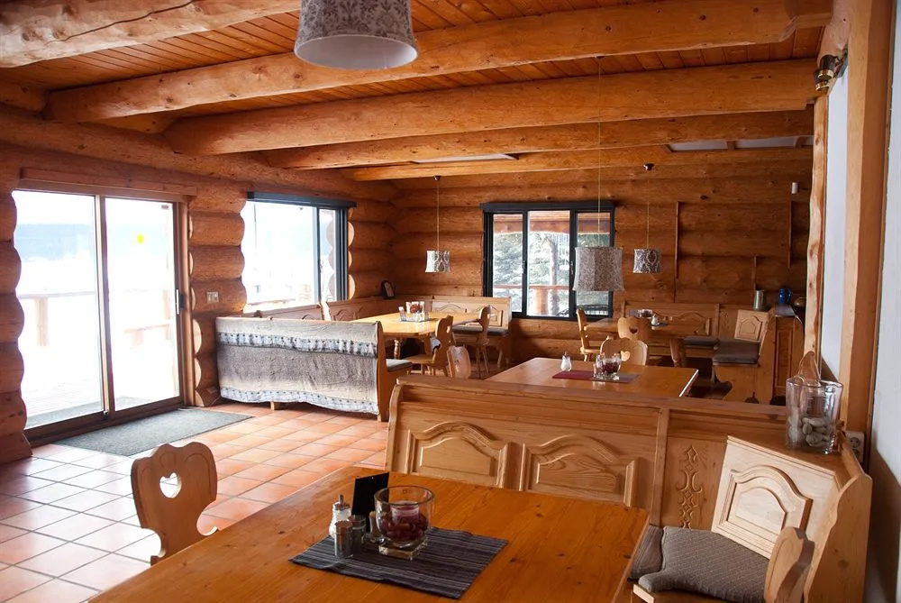 Cariboo Log Guest House