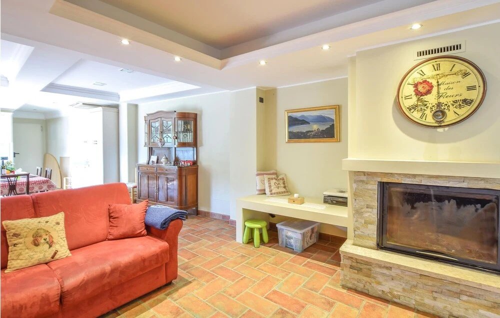 4 Bedroom Amazing Home In Pilzoneiseo