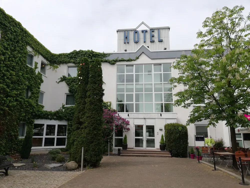 Arthotel Ambassador Wiesbaden - FREE PARKING