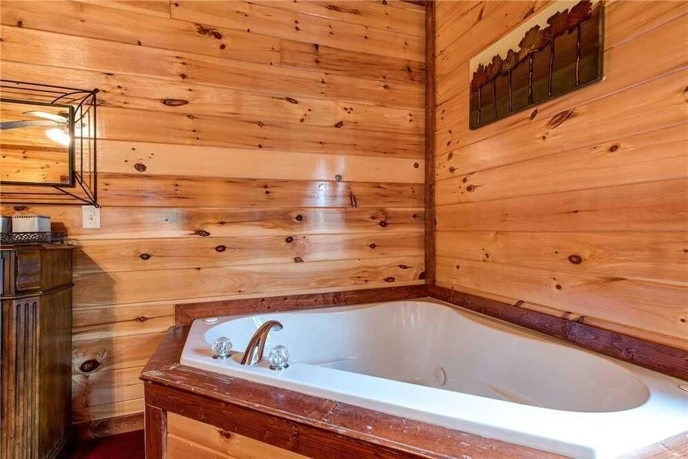Grand Bear Lodge 6 Bedroom Home with Private Pool