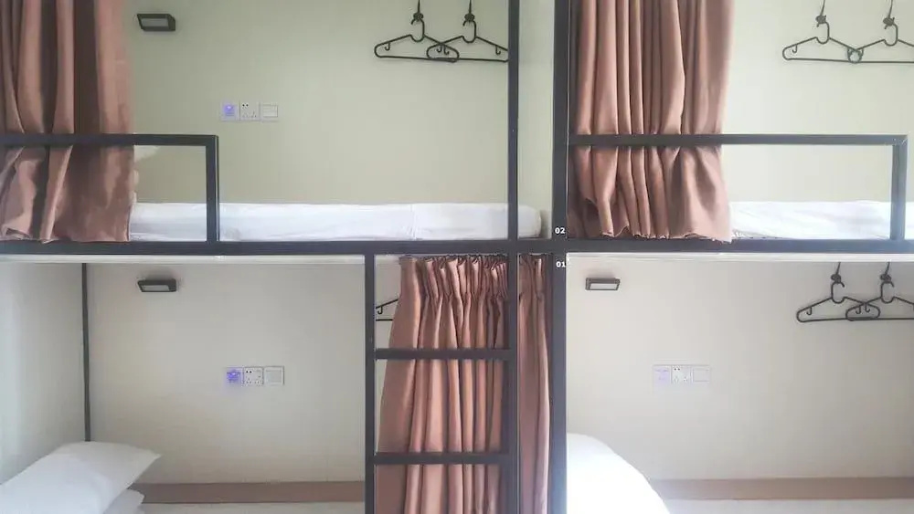 Houselet Hostel