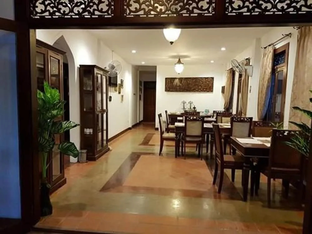 Akira Luang Prabang