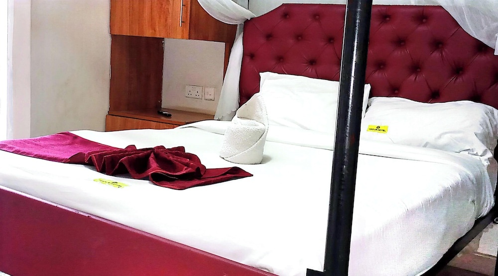Toque & GN Hotel