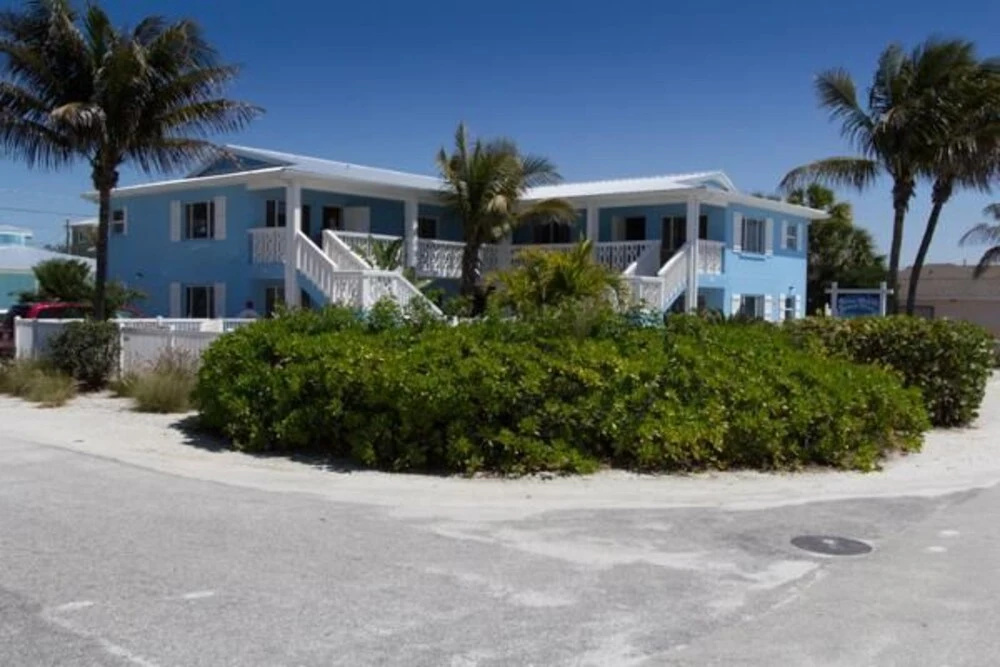 AM Beach Place Unit 5