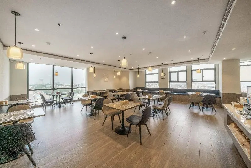 Hanting Hotel Haiyan Development Zone Bei'an Plaza