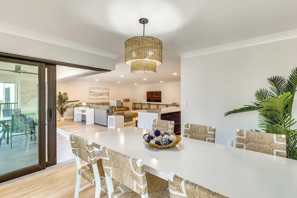 Luxury Sanibel Condo w/ Ocean View: Steps to Beach