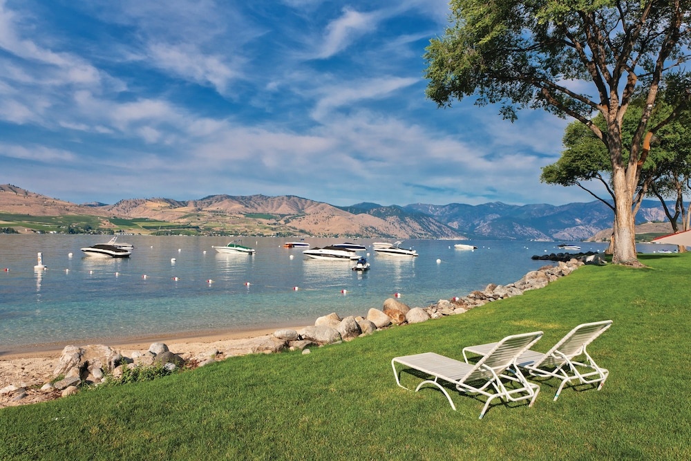 Lake Chelan Shores