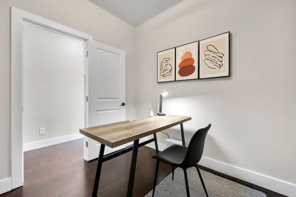 New Luxury Family Friendly Home Centrally Located