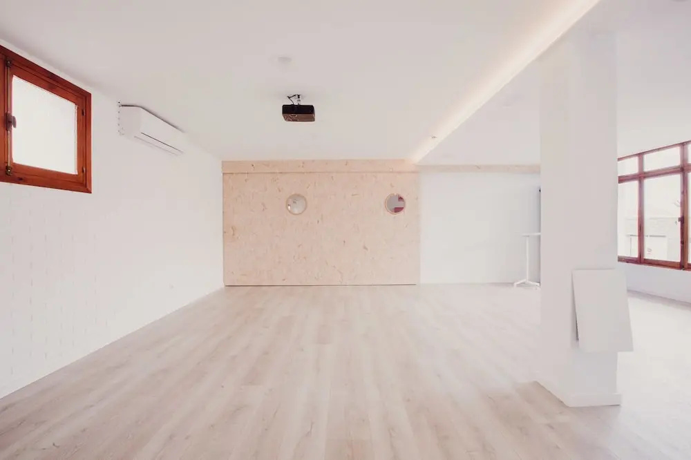 SubUp Hostel