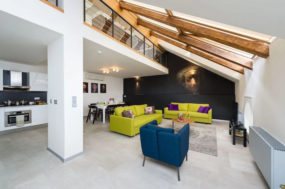 EMPIRENT Rose Apartments