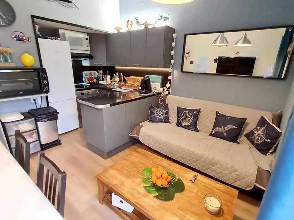 Appartement Six-Fours-les-Plages, 3 pièces, 6 personnes - FR-1-316-298