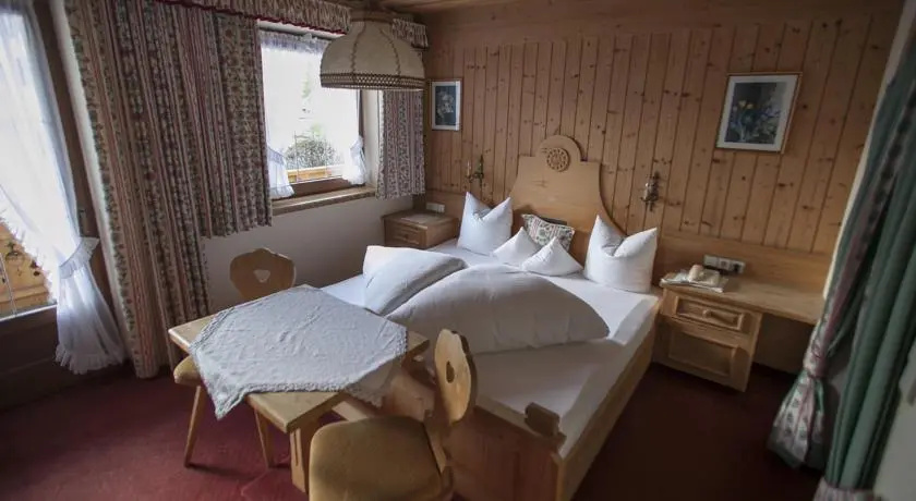 Gästehaus Wildschütz - by Hotel Tirolerhof Tux