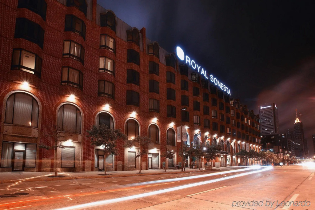 Отель Тhe Royal Sonesta Harbor Court Baltimore