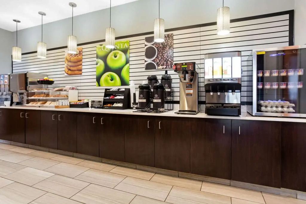 La Quinta Inn & Suites by Wyndham Chicago - Lake Shore