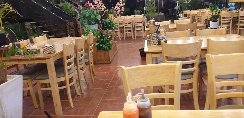Khu Vuon Hoang Gia Coffee & Homestay