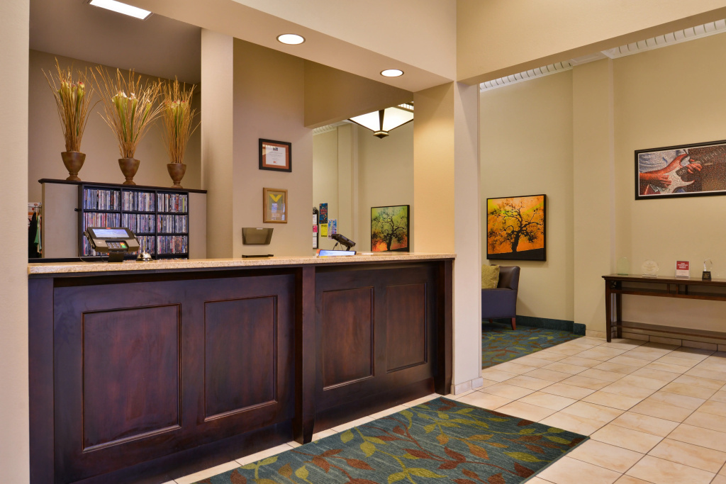 Candlewood Suites Terre Haute by IHG