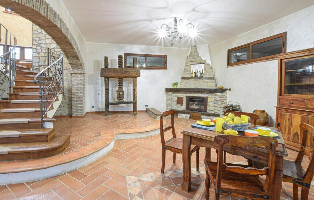 Stunning Home In Saline Ioniche