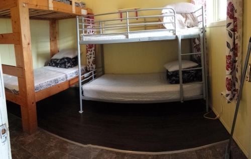 Kicking Horse Backpacker Hostel