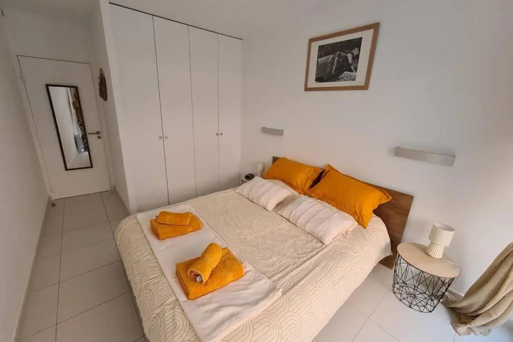 Le Lodge, T2 classé 3 étoiles avec jardin, parking, piscine & mer à 2 pas