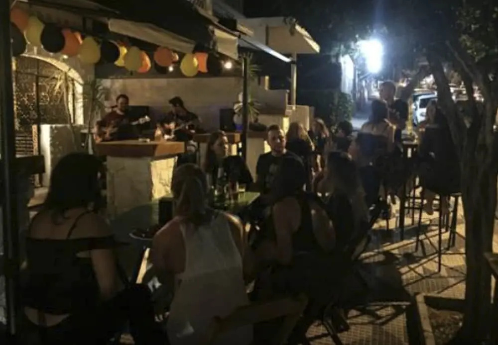 HBB Hostel Brasil- Vila Madalena - São Paulo-SP - Próximo a Beco do Batman, Paulista, Allianz Parque, Morumbi, Acesso 24hs