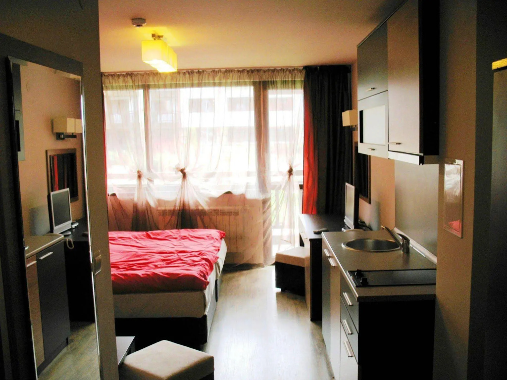 Alexander Hotel
