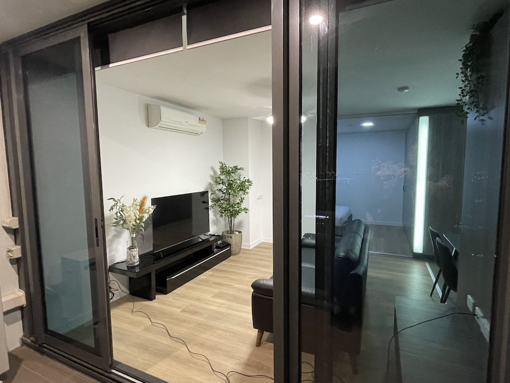 Luxury 2B2B Marvelous View Central Location