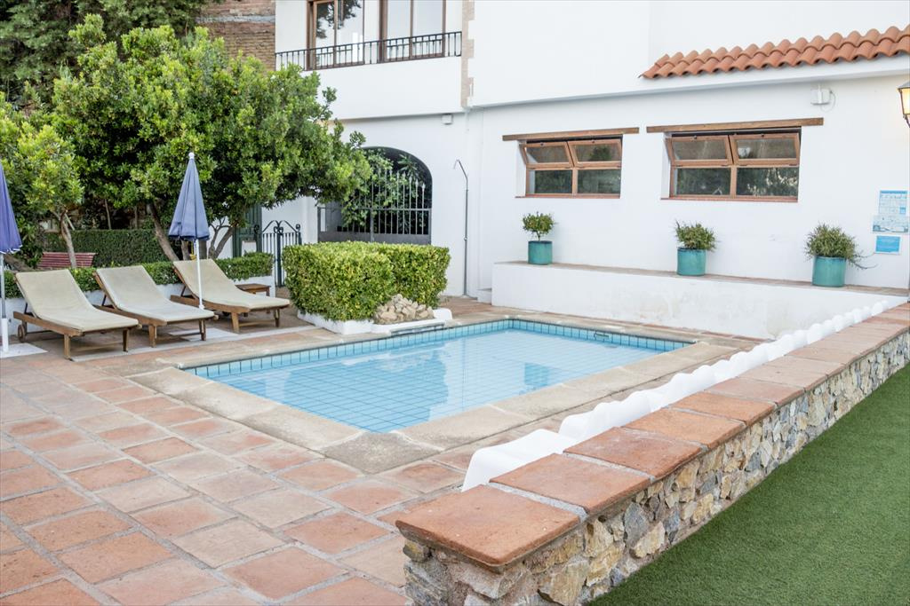 Hotel Alcadima