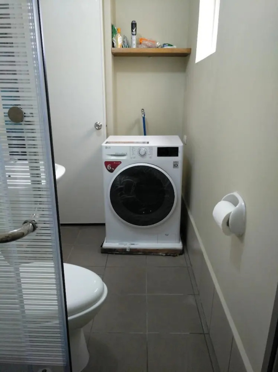 Cozy Studio Unit near Manila Airport With Swimming Pool, Full Kitchen 7A