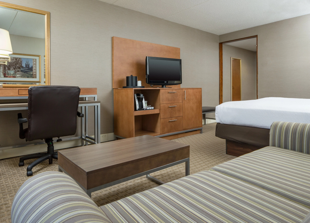 Holiday Inn Manchester Airport by IHG