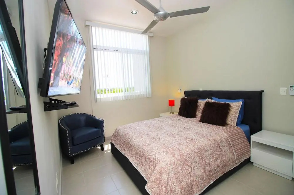 Riviera Towers 2BR & Pool