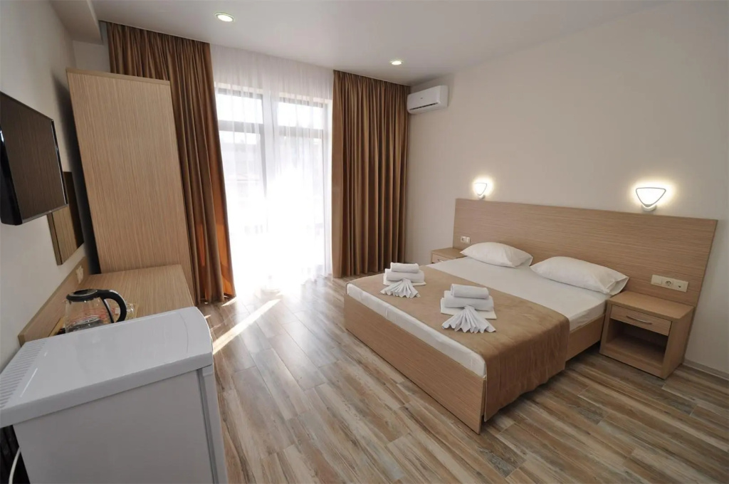 Family Pride Inn (Фэмили Прайд Инн)