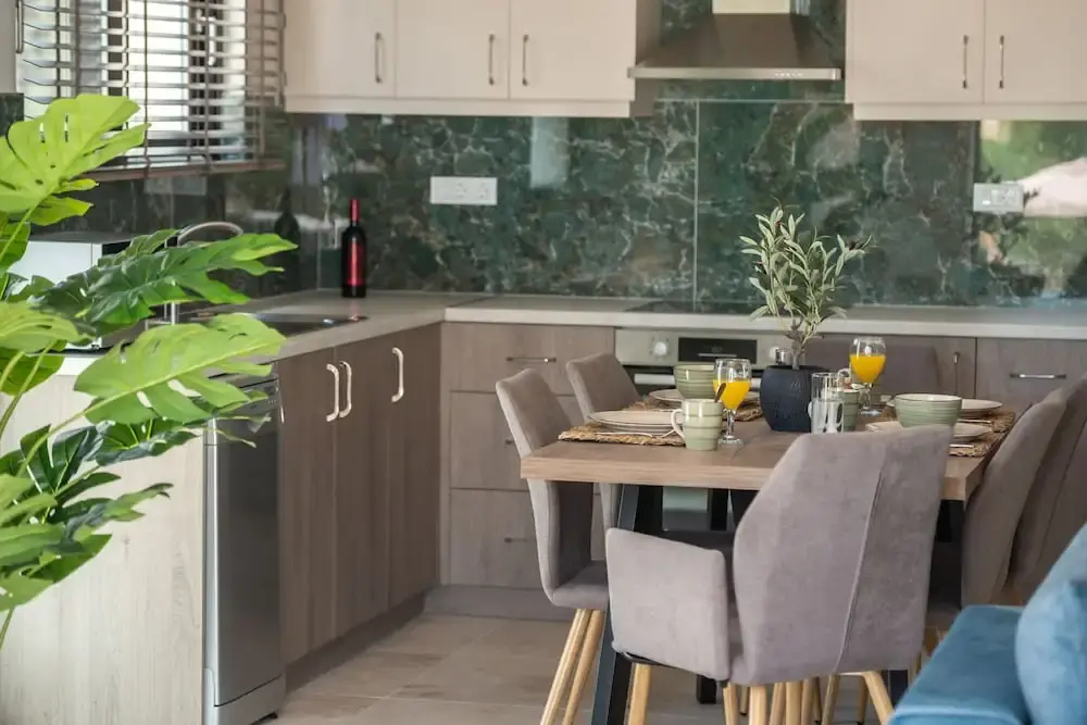Delight Luxury Villa - Contemporary Elegance & Tranquility, by ZanteWize