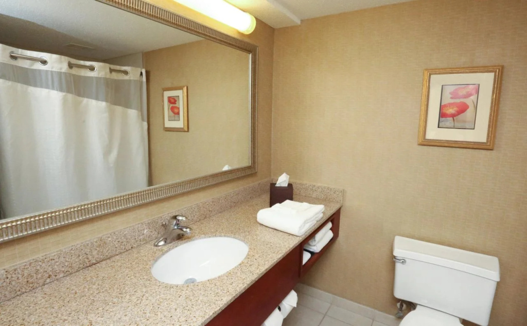 DoubleTree by Hilton Dayton Fairborn