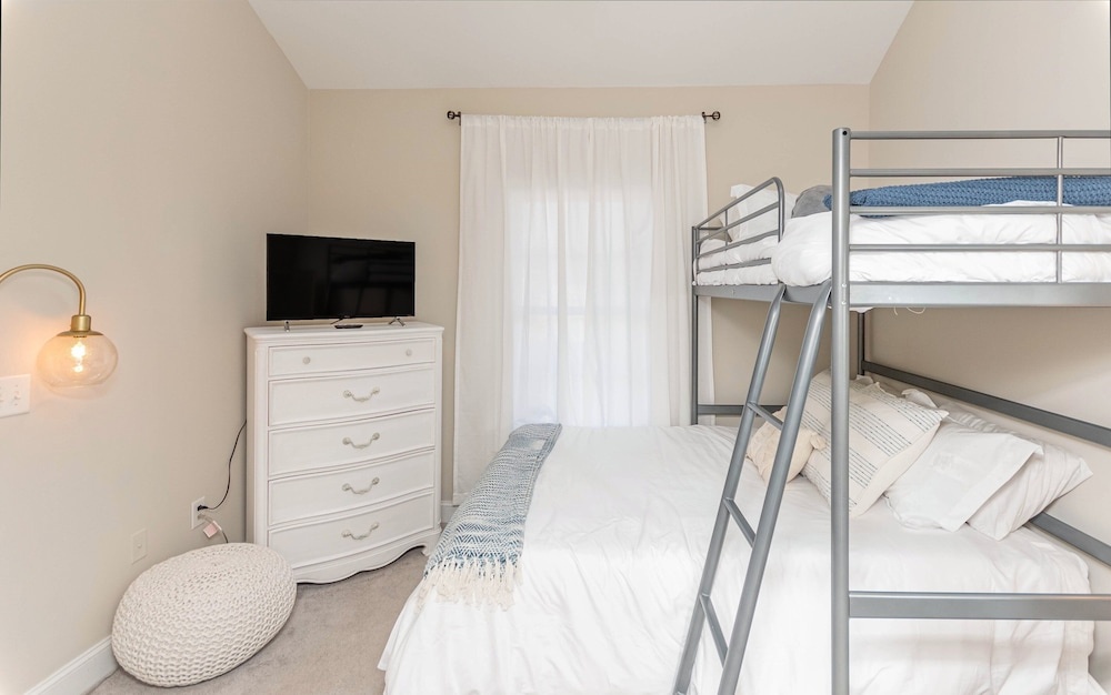 Magnolia North 4878-304