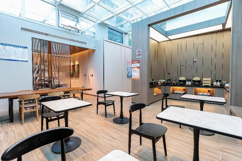 Hanting Hotel Beijing Tongren Hospital Chongwenmen Subway Station