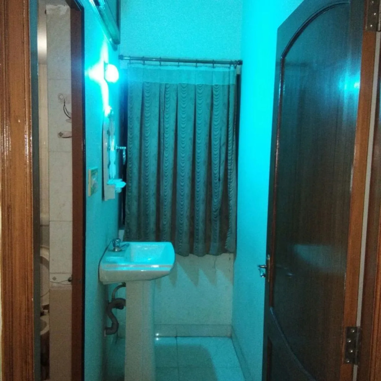 Hiriz Hotel Dollar