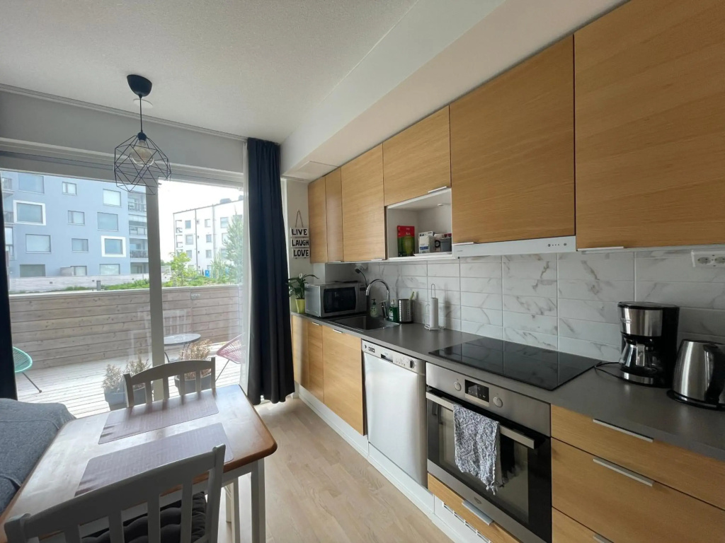 The Seaside Apartment
