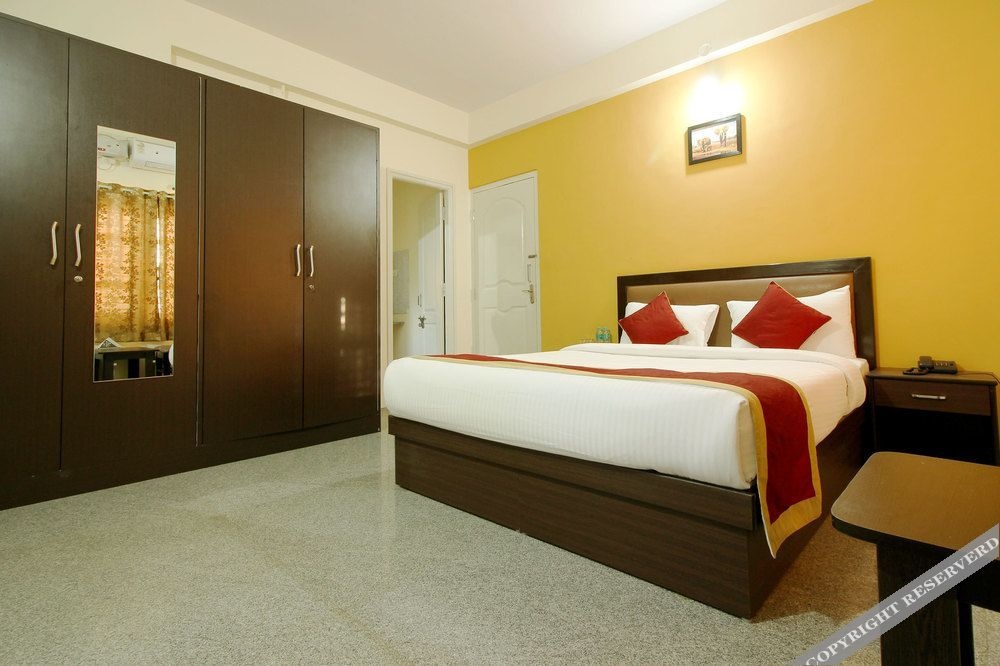 Oyo 6633 The Banjaara Suites