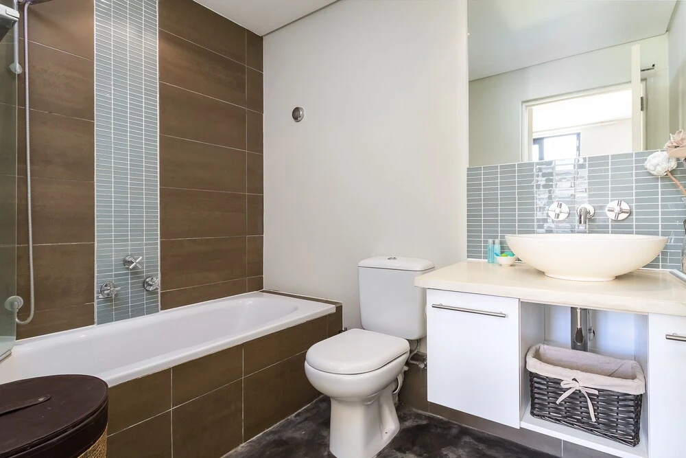 Adderley Terraces J11