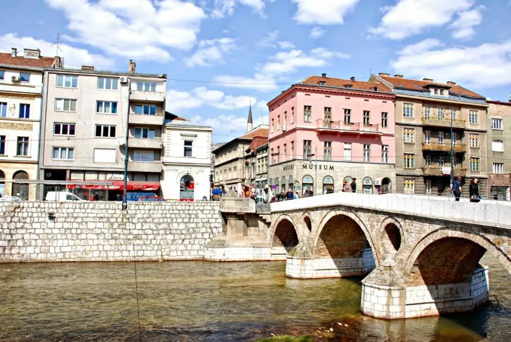 Apartment Latin Bridge