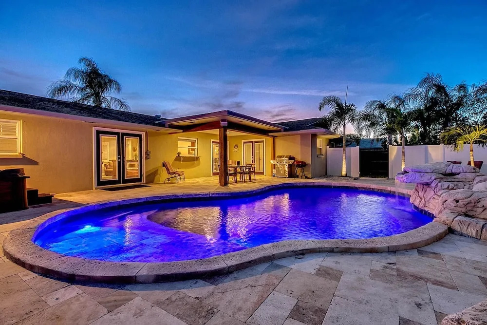 Resort-style Seminole  4 Bedroom Home