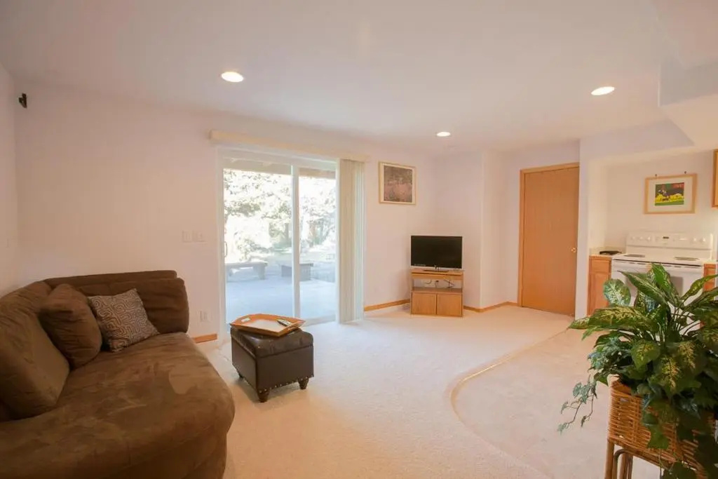 Quiet River-River View-4BR/3.5BA