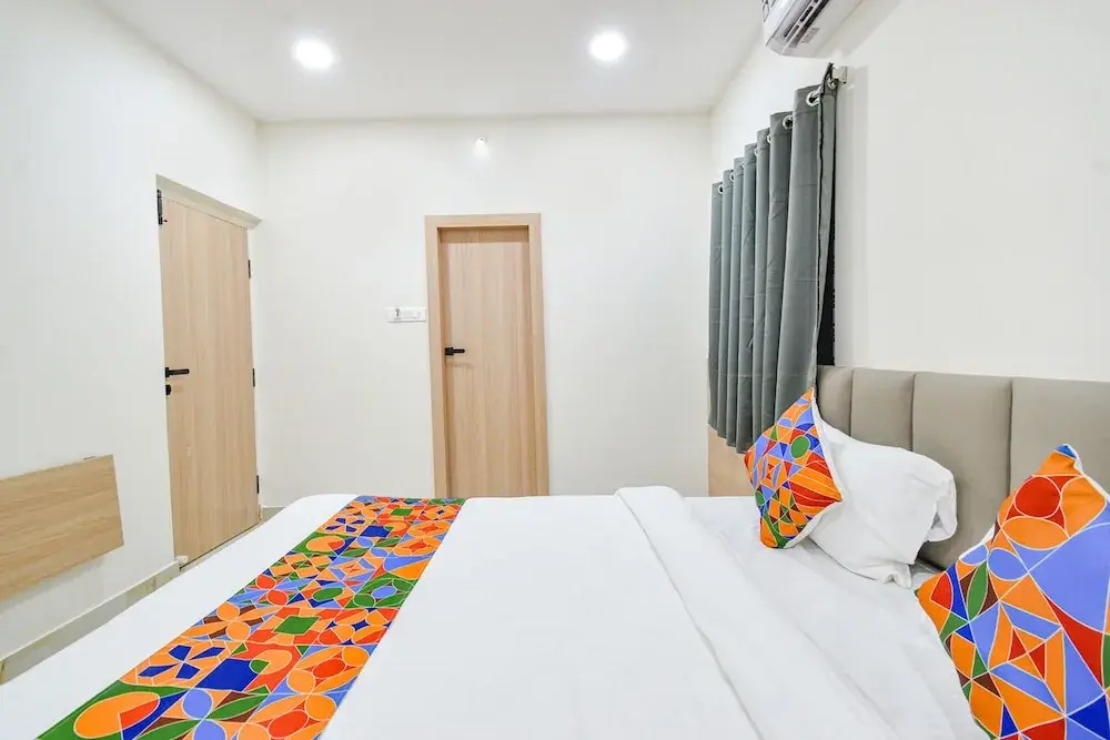 Fabhotel Narsingi