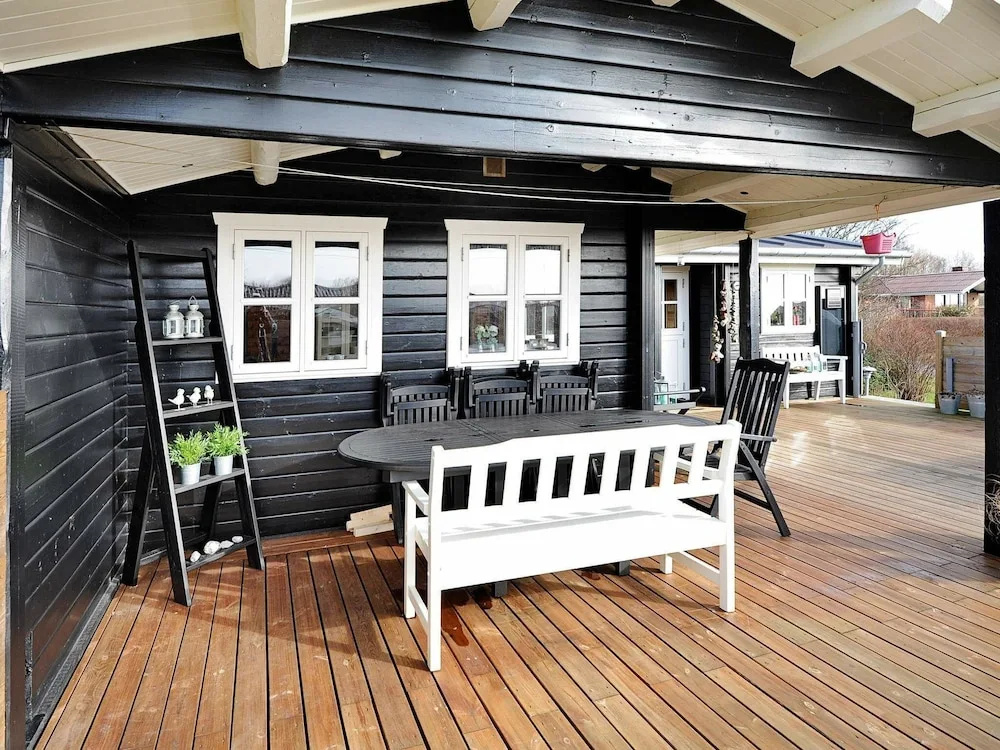 Stunning Holiday Home in Juelsminde Near Sea in Pøt Strandby