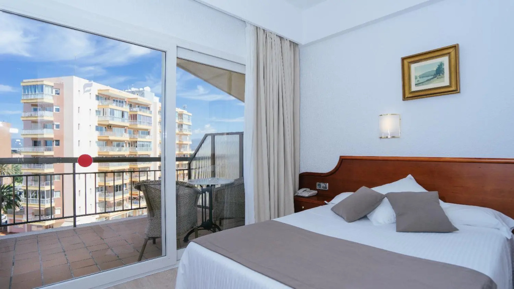 THB El Cid - Adults Only