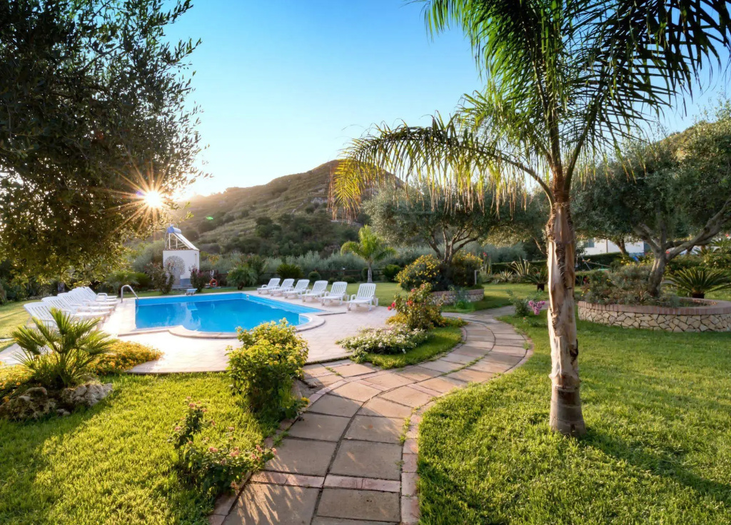 Villa Garden