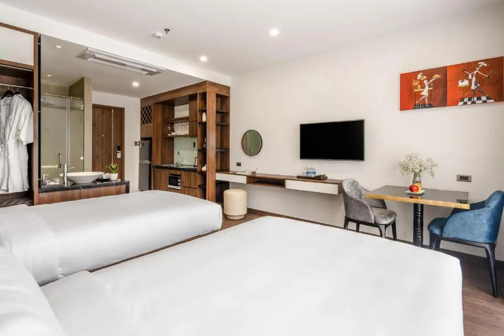 Sharon Hotel and Apartment